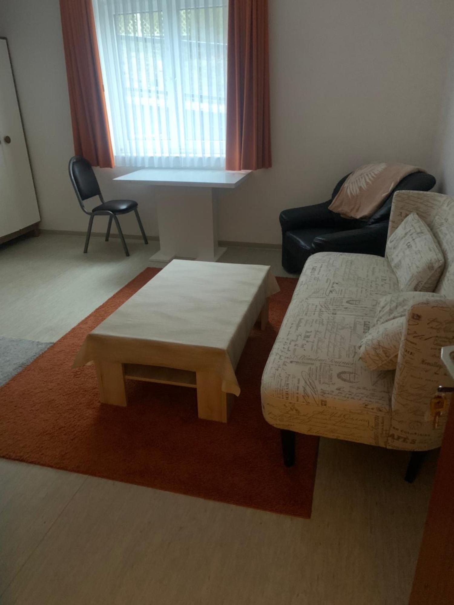 Monteure & Handwerker Einfach, Unkompliziert Und Preiswert In 阿尔斯费尔德 外观 照片